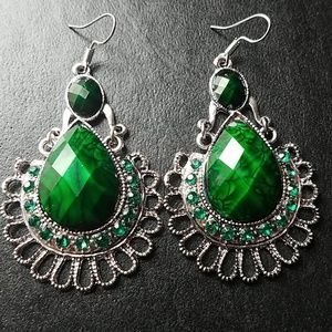 Emerald dangle earrings